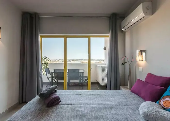 River View * 波尔蒂芒