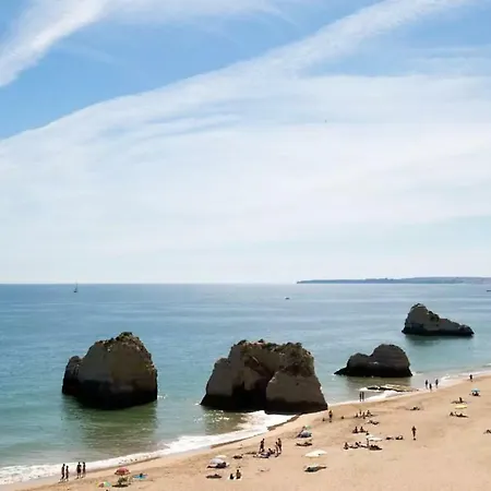 Апартаменты River View *