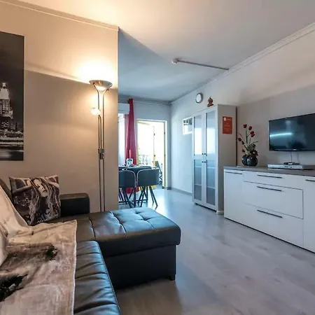 River View Apartment *