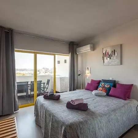 River View Апартаменты *