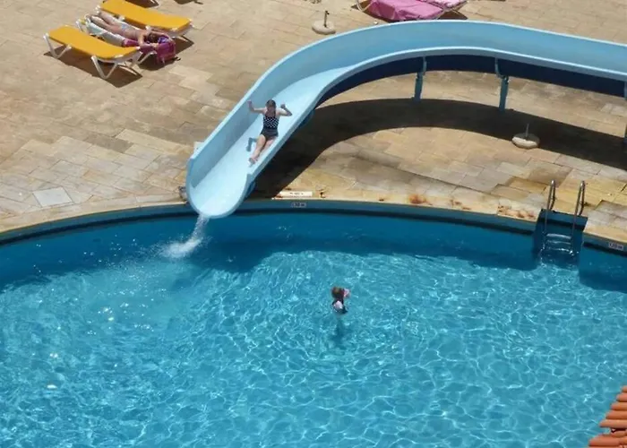 아파트 River View