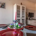River View Apartment *